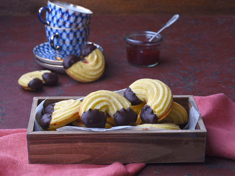 Dressiertes Linzergebäck