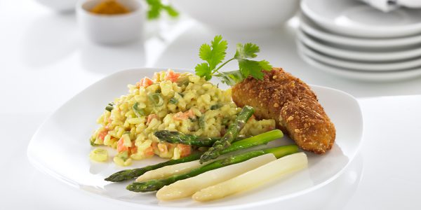 Risotto Curry weisser gruener Spargel Haehnchenbrust